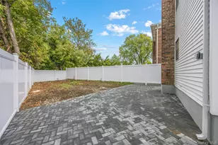 157-03 Locke Ave, Flushing, NY 11357 - Photo 23