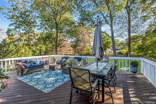 105 Edgewood Ave, Oakdale, NY 11769 - Photo 27