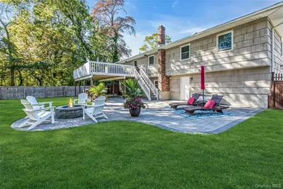 105 Edgewood Ave, Oakdale, NY 11769 - Photo 29