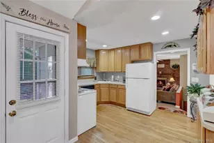 10 Pardam Knoll Dr, Miller Place, NY 11764 - Photo 13