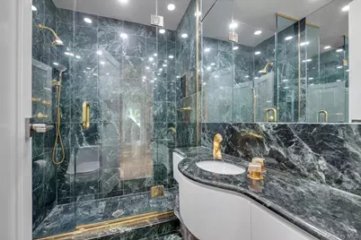 219-44 Peck Avenue, Hollis, NY 11427 - Photo 21