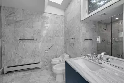 219-44 Peck Avenue, Hollis, NY 11427 - Photo 23