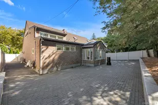 219-44 Peck Ave, Hollis, NY 11427 - Photo 27