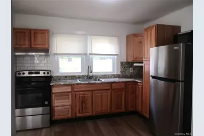 304-306 Roosa Gap Road #304, Bloomingburg, NY 12721 - Photo 5