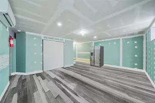 41 Eldridge Ave, Hempstead, NY 11550 - Photo 33