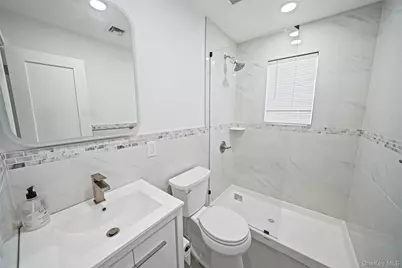 41 Eldridge Avenue, Hempstead, NY 11550 - Photo 23