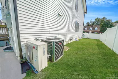 41 Eldridge Avenue, Hempstead, NY 11550 - Photo 35