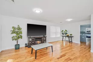 41 Eldridge Ave, Hempstead, NY 11550 - Photo 5