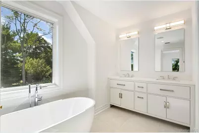 135 South Road, Westhampton, NY 11977 - Photo 25