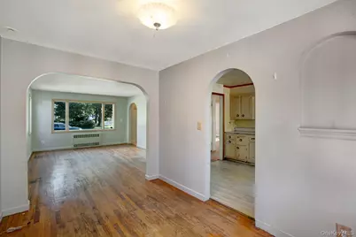 355 Sylvan Lane, Westbury, NY 11590 - Photo 11