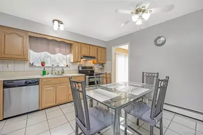 84 White Oak Street, Deer Park, NY 11729 - Photo 13