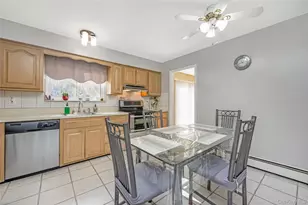 84 White Oak St, Deer Park, NY 11729 - Photo 13