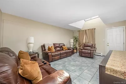 84 White Oak Street, Deer Park, NY 11729 - Photo 15