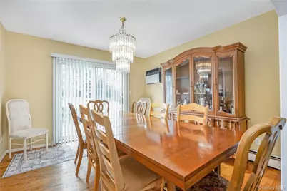 84 White Oak Street, Deer Park, NY 11729 - Photo 11