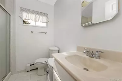 84 White Oak Street, Deer Park, NY 11729 - Photo 19