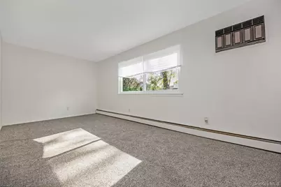 84 White Oak Street, Deer Park, NY 11729 - Photo 29