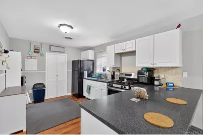 27 Peckham Road, Poughkeepsie, NY 12603 - Photo 9