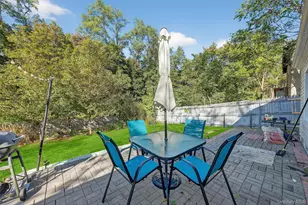 27 Peckham Rd, Poughkeepsie, NY 12603 - Photo 21