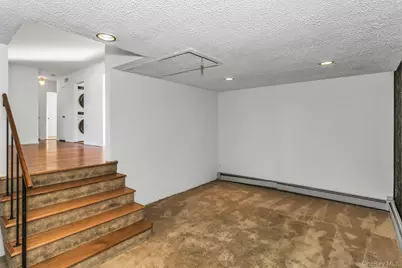 2794 Janet Avenue, North Bellmore, NY 11710 - Photo 15