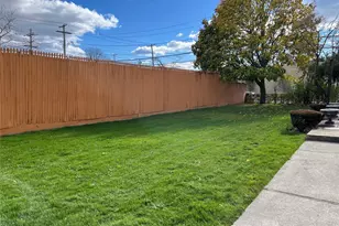 3373 Lawrence Ave, Oceanside, NY 11572 - Photo 23