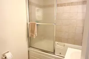 2531 Mount Ave, Oceanside, NY 11572 - Photo 29