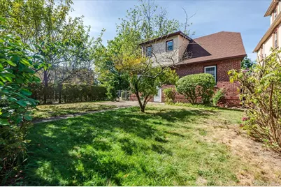 27-19 Murray Street, Flushing, NY 11354 - Photo 21