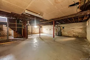 27-19 Murray St, Flushing, NY 11354 - Photo 15