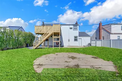 123 Cottage Boulevard, Hicksville, NY 11801 - Photo 27