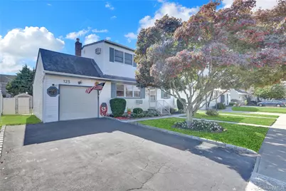 123 Cottage Boulevard, Hicksville, NY 11801 - Photo 29