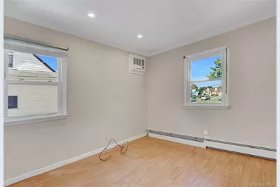 123 Cottage Boulevard, Hicksville, NY 11801 - Photo 17