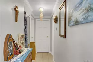 123 Cottage Blvd, Hicksville, NY 11801 - Photo 9