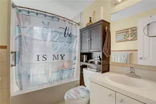 123 Cottage Blvd, Hicksville, NY 11801 - Photo 11