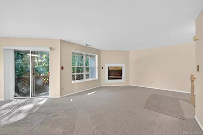 307 Gazebo Court, New Windsor, NY 12553 - Photo 5