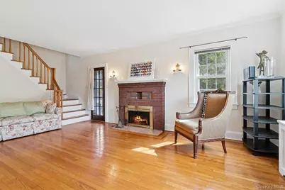 9 Troy Place, Merrick, NY 11566 - Photo 3