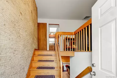 29 Strathmore Drive, New City, NY 10956 - Photo 3