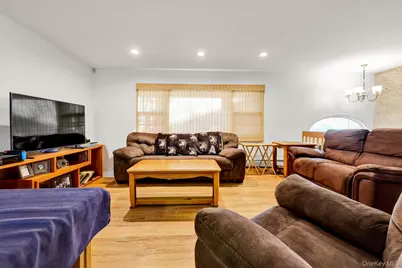 29 Strathmore Drive, New City, NY 10956 - Photo 5