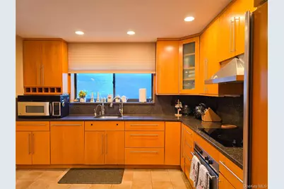 54 Acorn Ponds Drive #271, Roslyn, NY 11576 - Photo 15