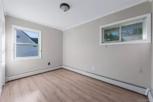 71 Chimney Ln, Levittown, NY 11756 - Photo 9