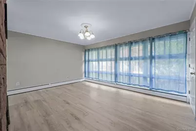 71 Chimney Lane, Levittown, NY 11756 - Photo 5