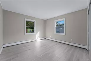 71 Chimney Ln, Levittown, NY 11756 - Photo 7