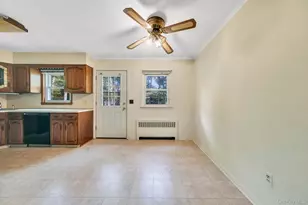 175 Pleasant St, Ronkonkoma, NY 11779 - Photo 15