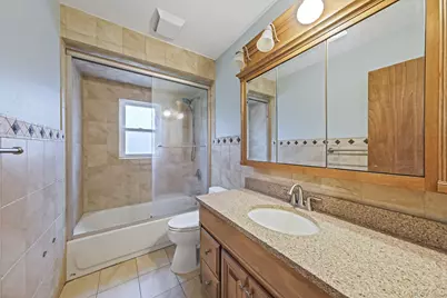 175 Pleasant Street, Ronkonkoma, NY 11779 - Photo 29