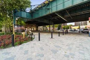 1700 Metropolitan Ave, Bronx, NY 10462 - Photo 17