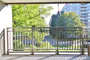 15 Stewart Pl, White Plains, NY 10603 - Photo 11