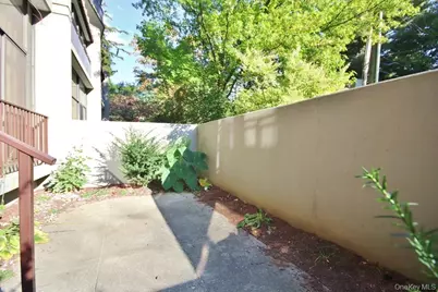 15 Stewart Place #1R, White Plains, NY 10603 - Photo 17