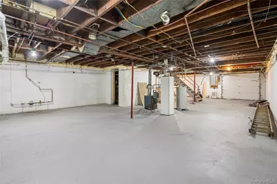 14 Windsor Drive, New Windsor, NY 12553 - Photo 25