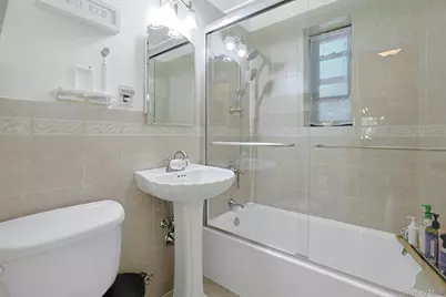 1279 California Road #2L, Eastchester, NY 10709 - Photo 19