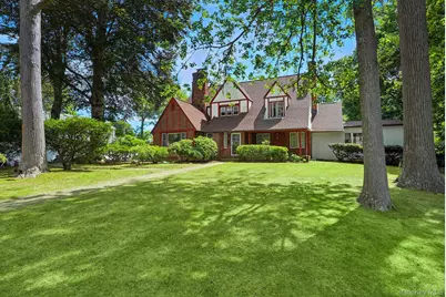 11 Robinhood Road, White Plains, NY 10605 - Photo 3