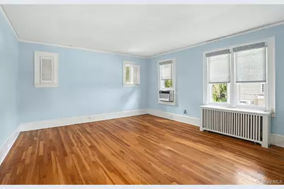 11 Robinhood Road, White Plains, NY 10605 - Photo 19