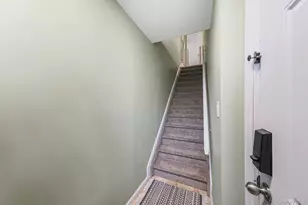 2 Sierra Ct, Coram, NY 11727 - Photo 5